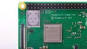 Official Raspberry Pi 3 Model B+ - Thumbnail 4